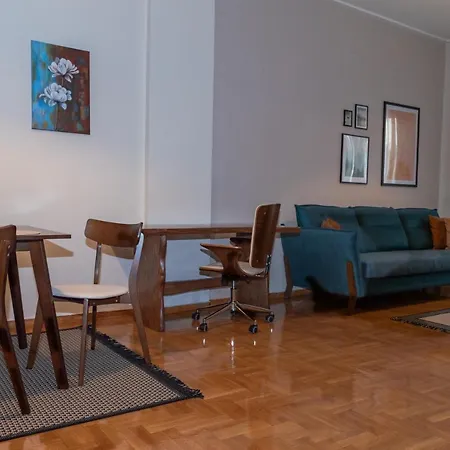 Апартаменти αριστοτέλους Comfy Apt. *